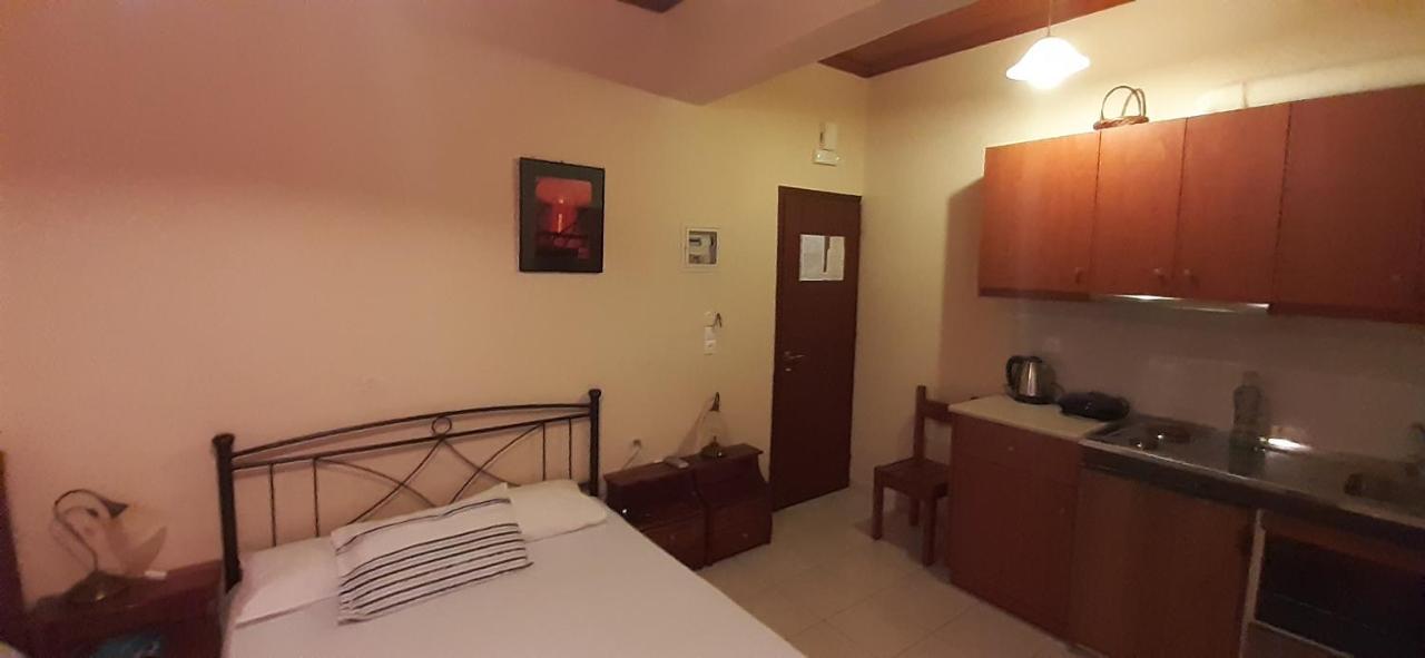 Toulatos Pantelis Apartment *