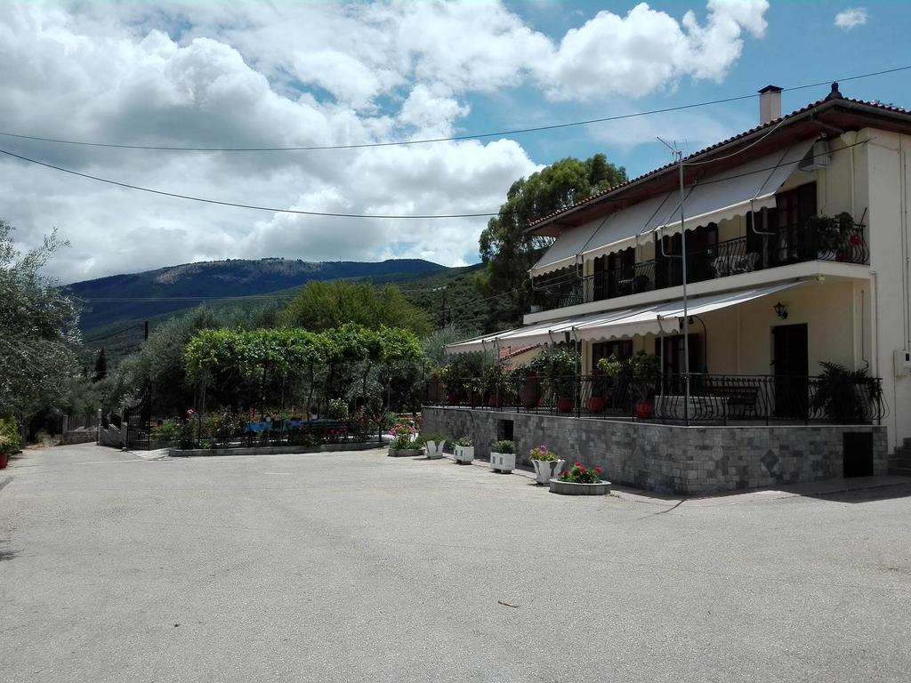 Toulatos Pantelis Apartment Poulata
